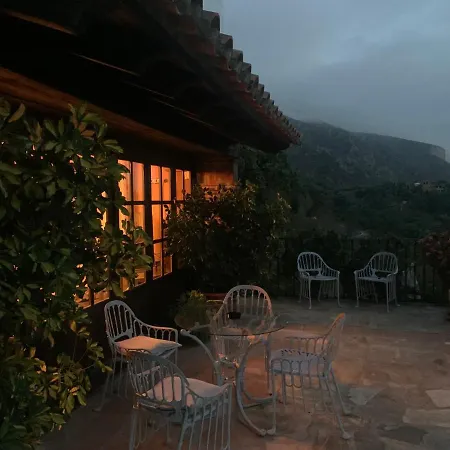 Hotel Rural Jarales Istan
